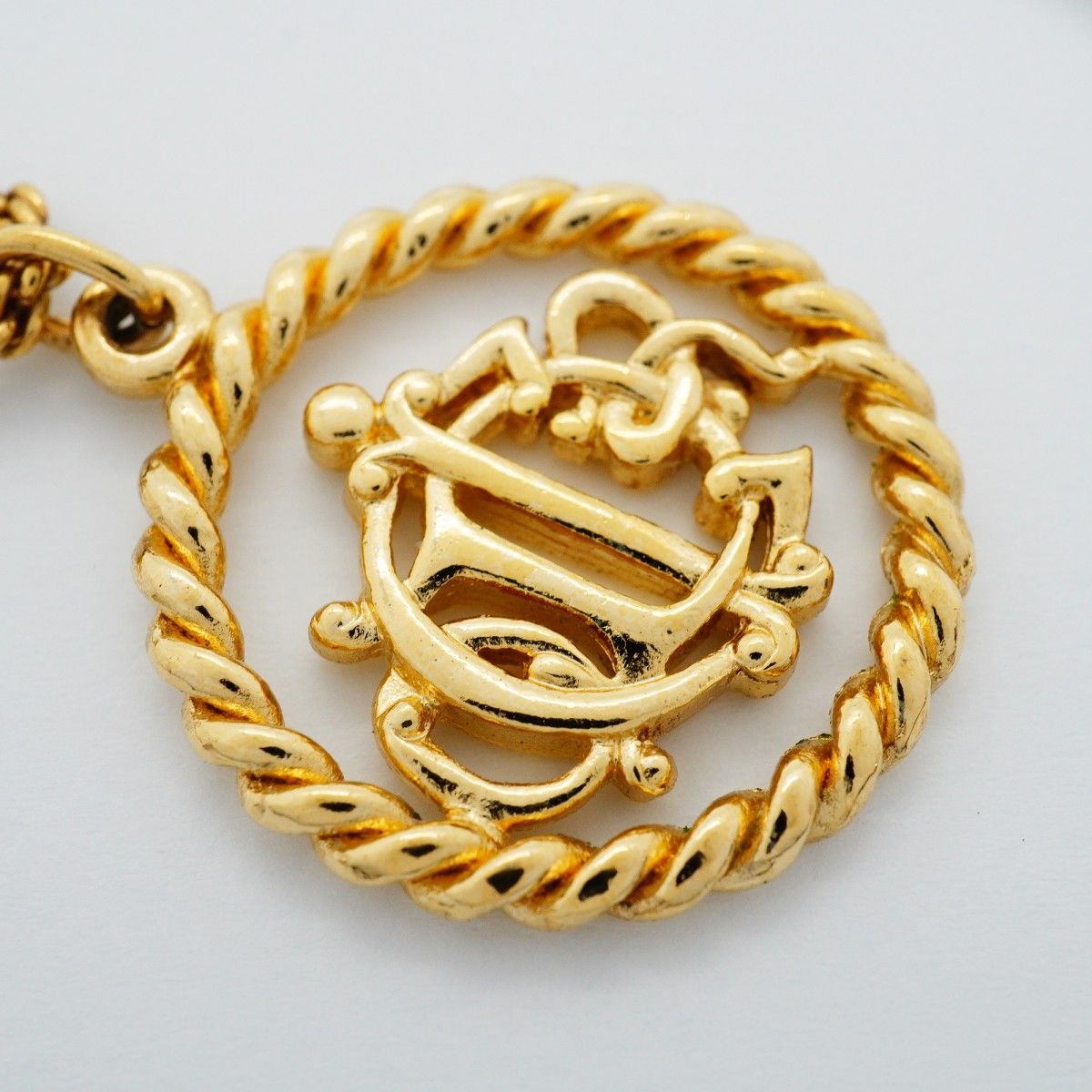 Dior Necklace Emblem Round — view 7
