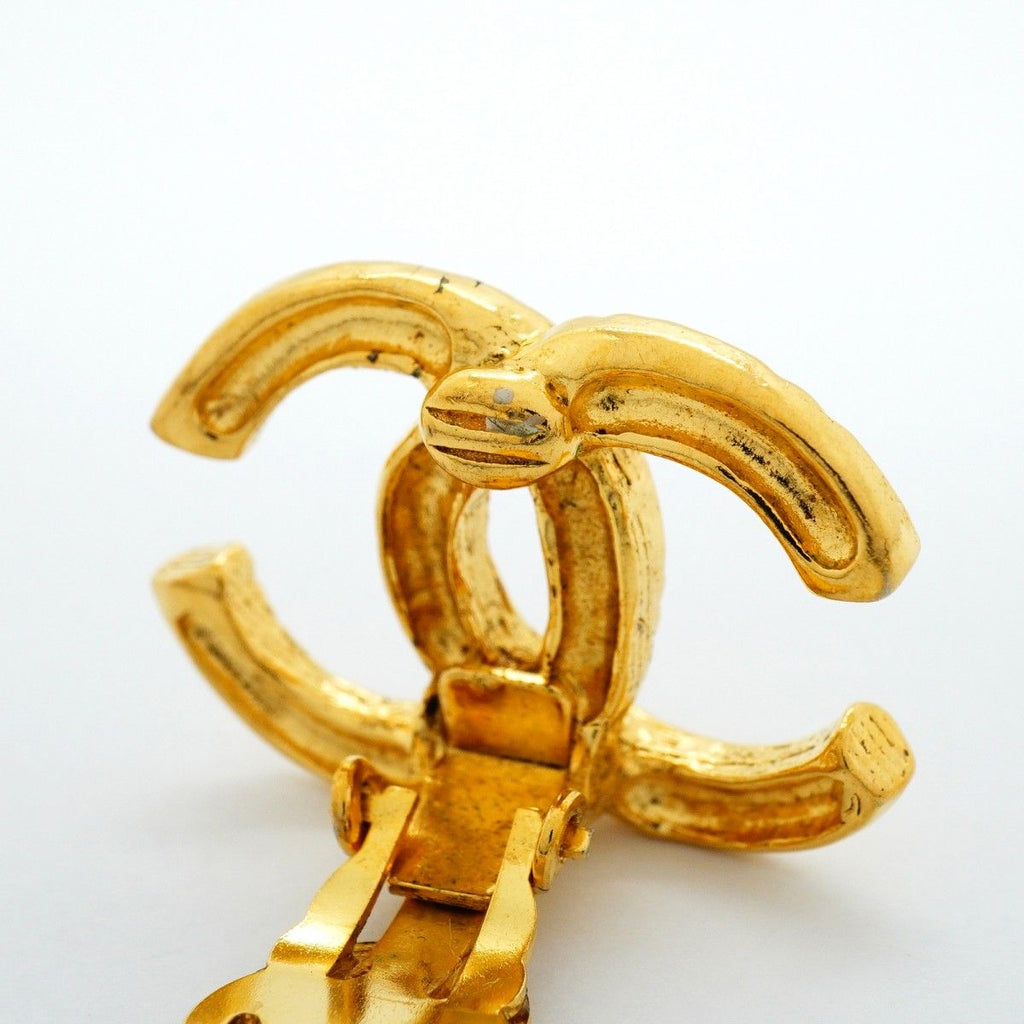 Chanel Earrings Vintage CC Logo Gold Plated — view 7
