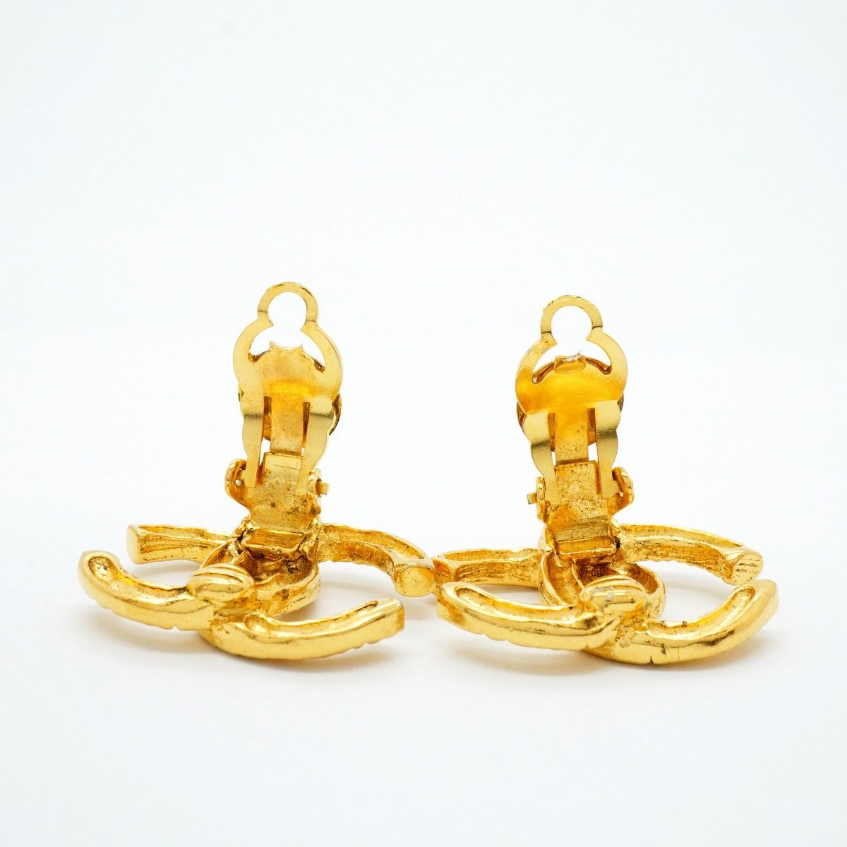 Chanel Earrings Vintage CC Logo Gold Plated — view 8
