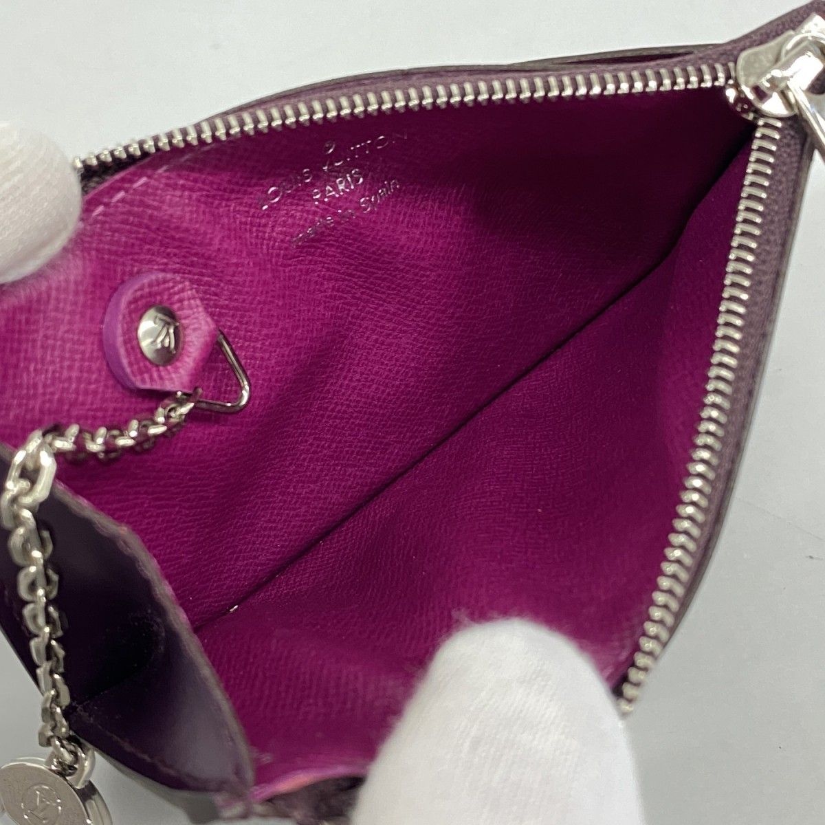 Louis Vuitton Coin Case Epi Pochette Cles NM Cassis — view 3