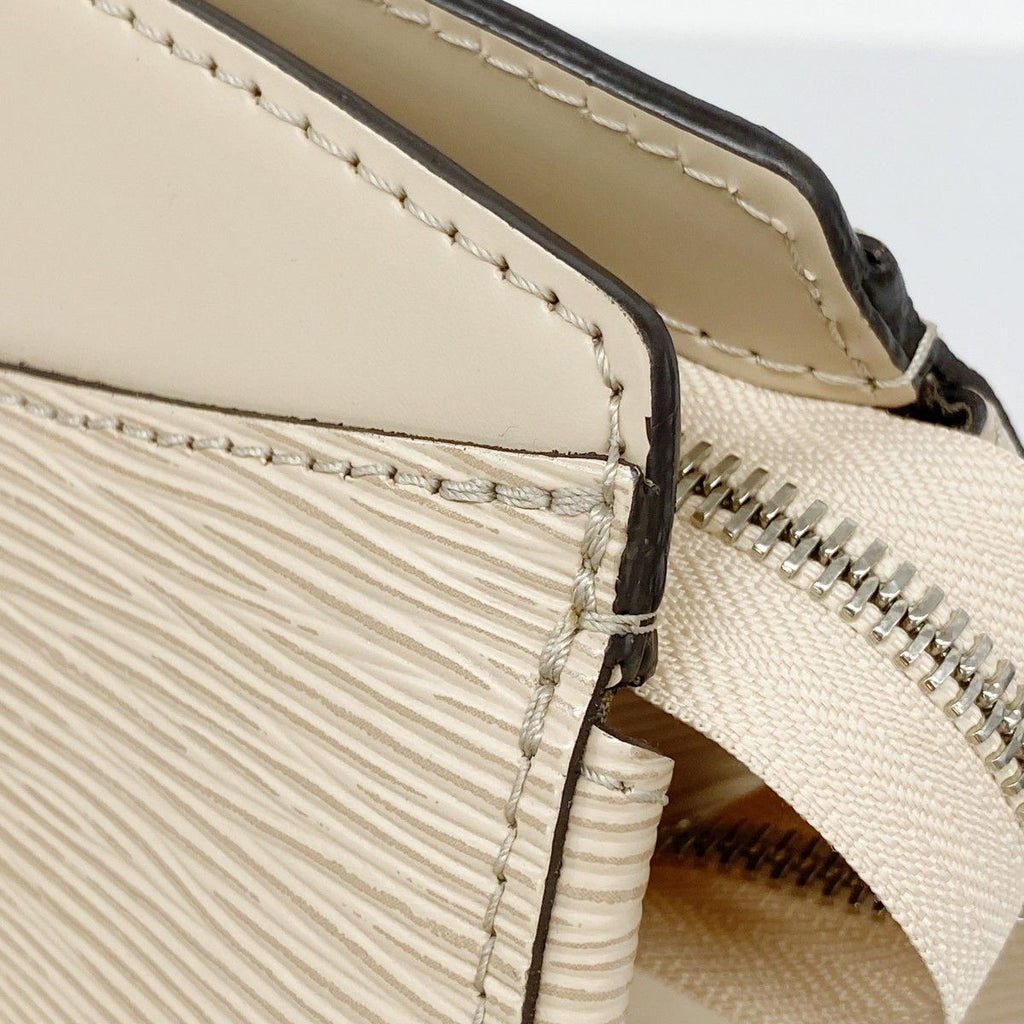Louis Vuitton Handbag Epi Soufflot MM Dune 2-Way — view 8