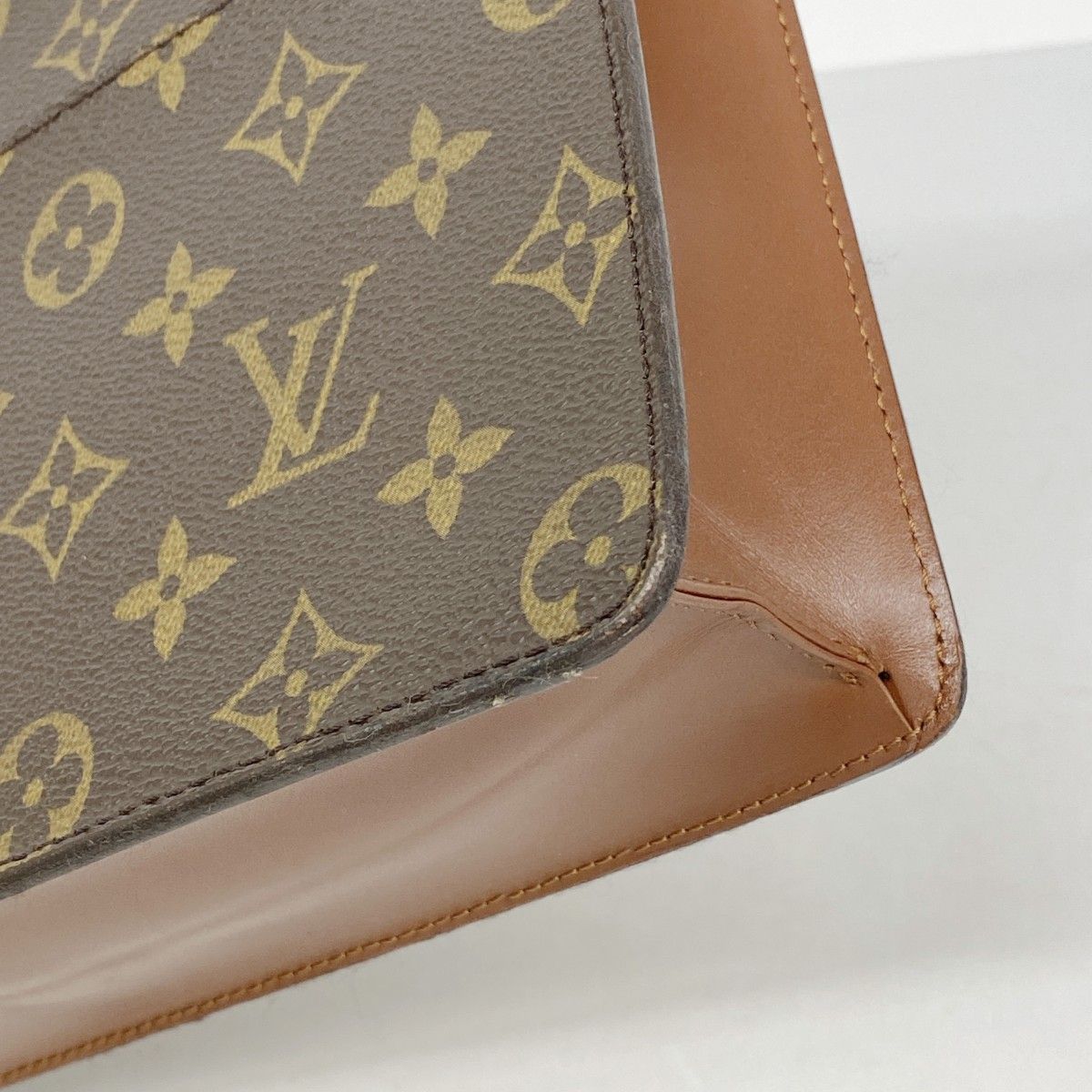 Louis Vuitton Clutch Monogram Pochette Homme Brown — view 6