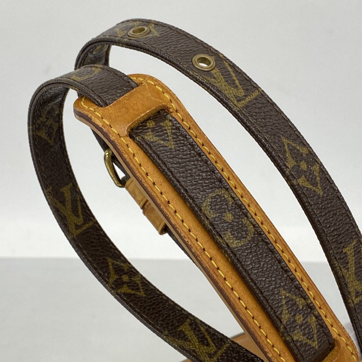 Louis Vuitton Shoulder Bag Monogram Danube Brown — view 9