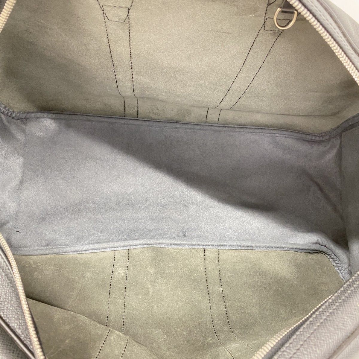 Louis Vuitton Boston Bag Taiga Kendall GM Ardoise — view 4