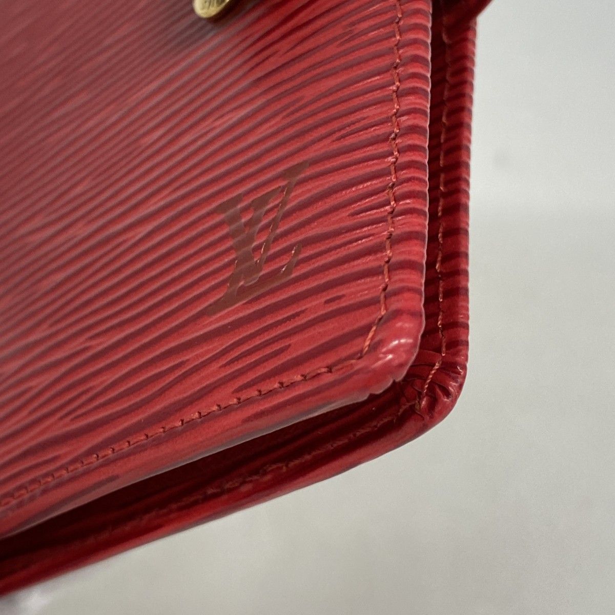Louis Vuitton Wallet Epi Portobier Compact Castilian — view 5