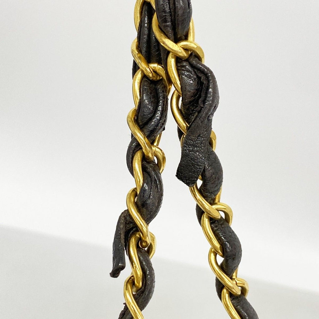 Chanel Shoulder Bag Quilted Lambskin Black Gold — view 8