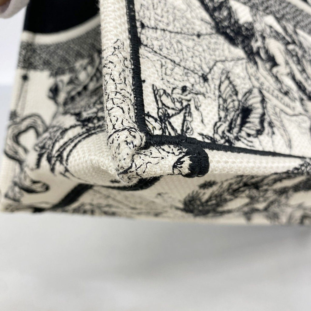 Dior Tote Book Canvas White Black Cles — view 6