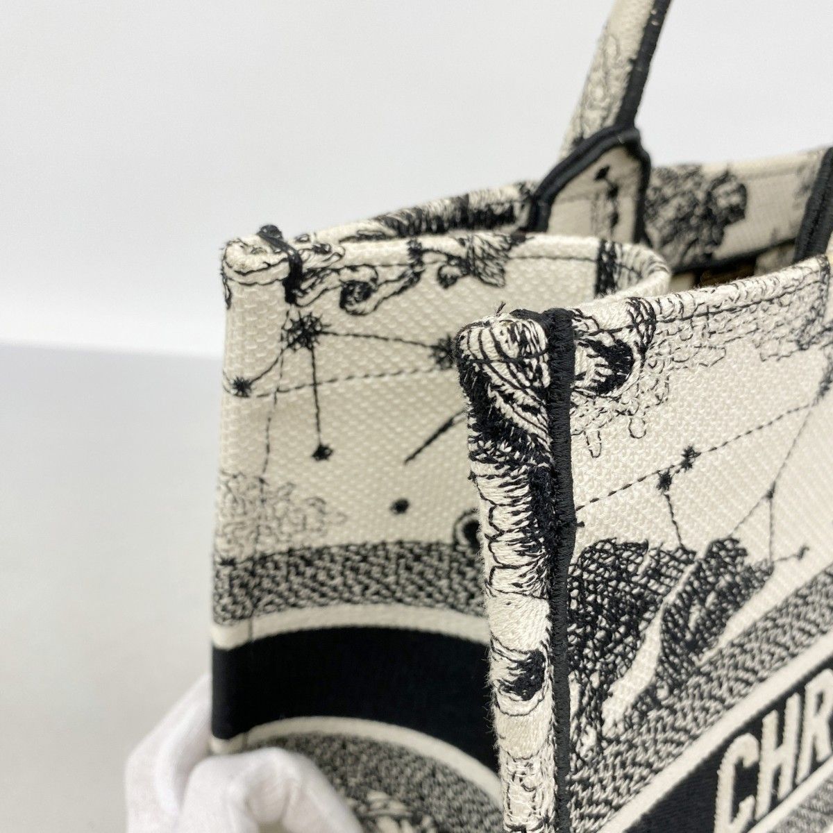 Dior Tote Book Canvas White Black Cles — view 7