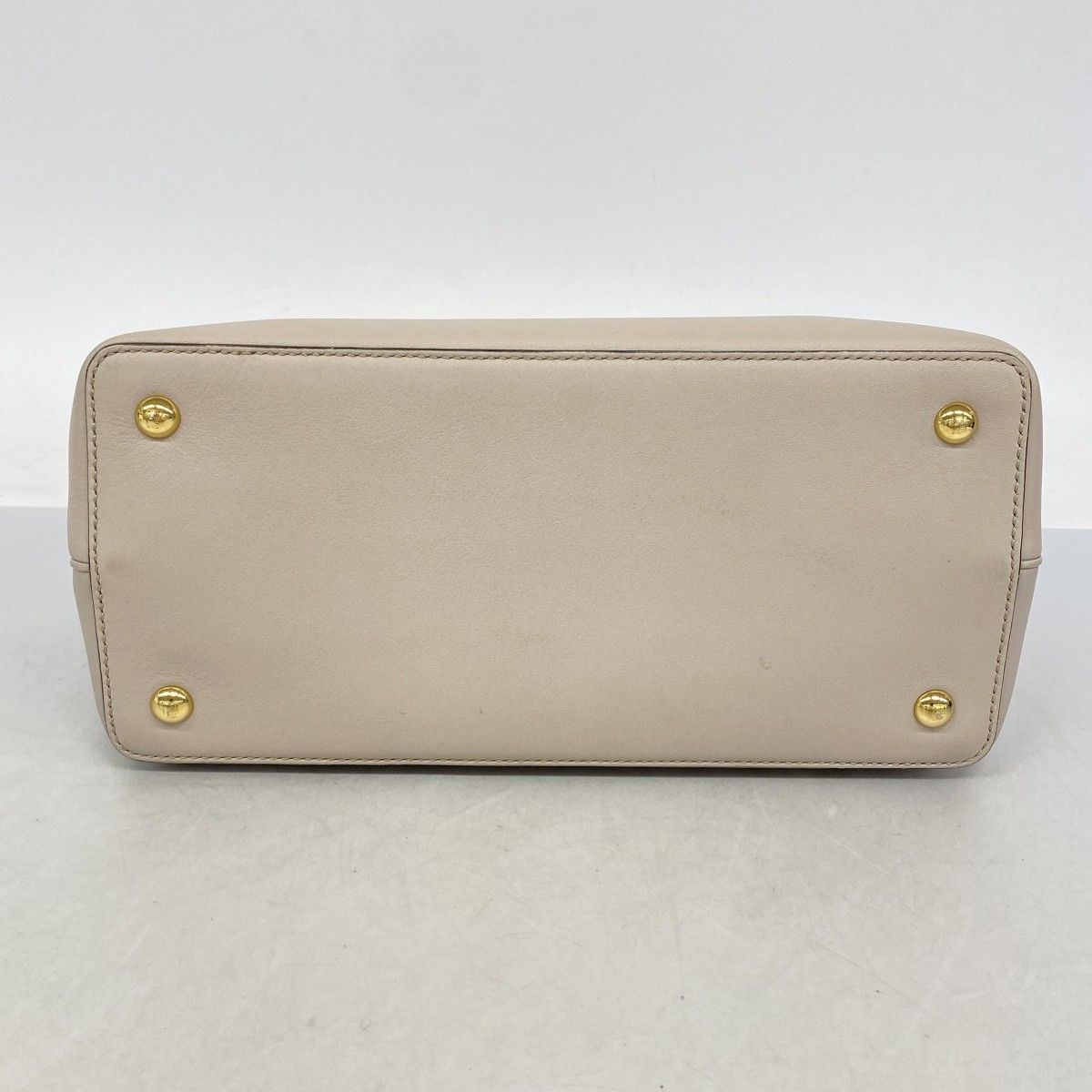 Fendi Handbag Leather Beige Gold — view 3