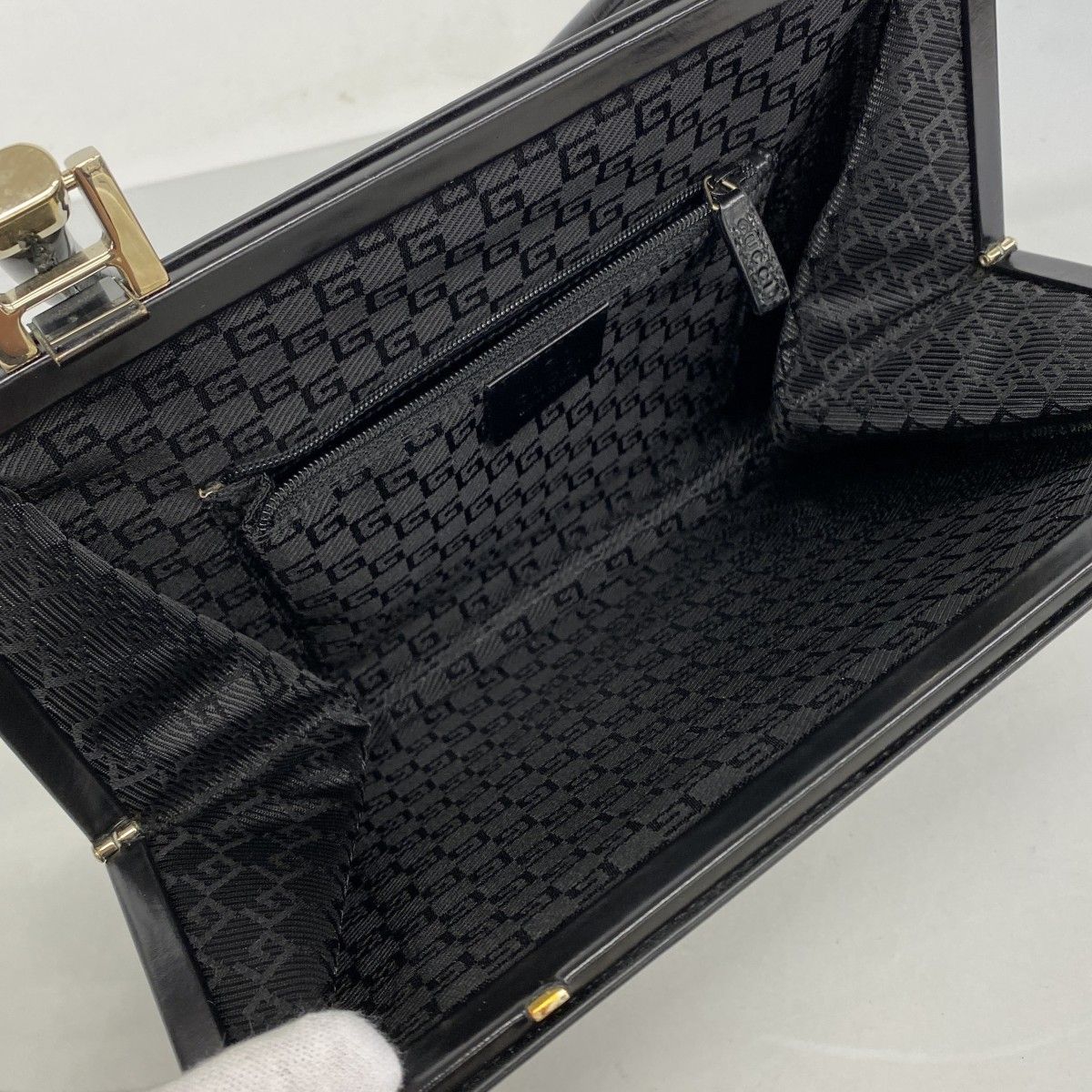 Gucci Handbag 001 Leather Black Champagne Gold — view 4