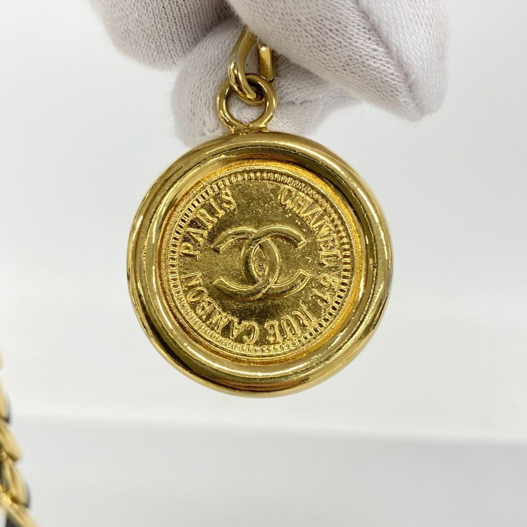 Chanel Belt Black Gold — view 5