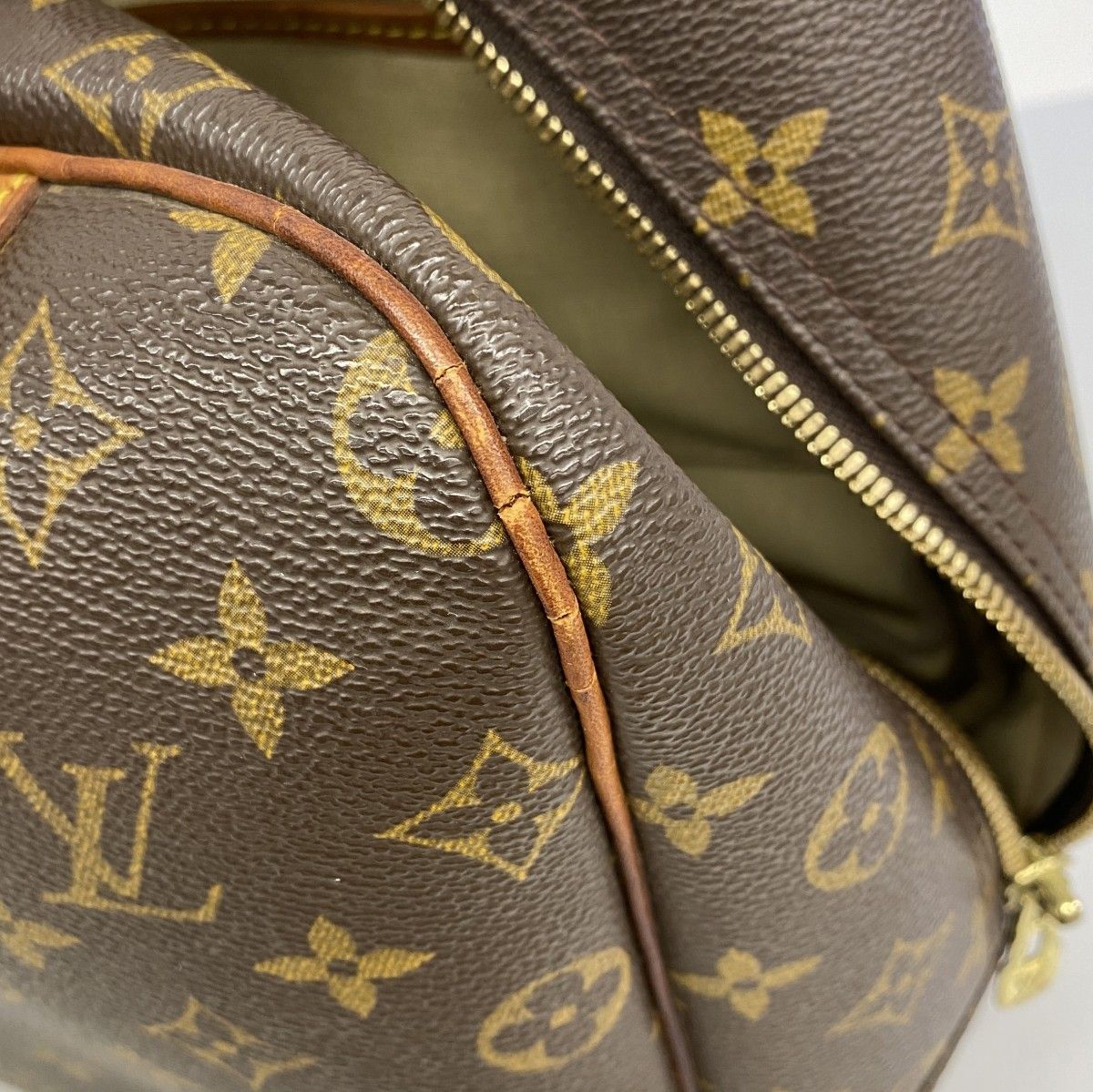Louis Vuitton Handbag Monogram Deauville Brown — view 8