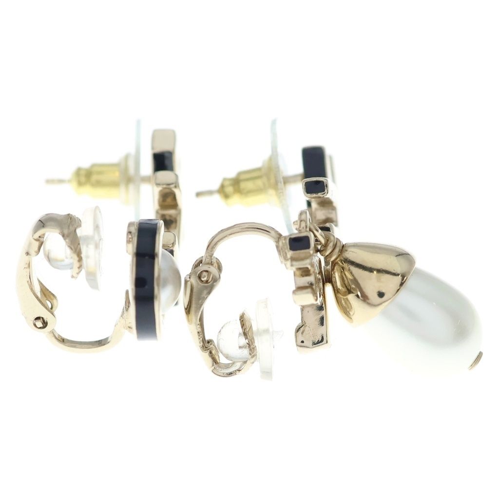 Chanel Logo Pearl Earrings Gold — view 4