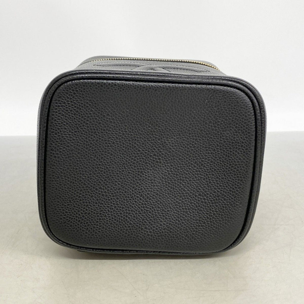 Chanel Vanity Bag Caviar Leather Black Gold — view 3