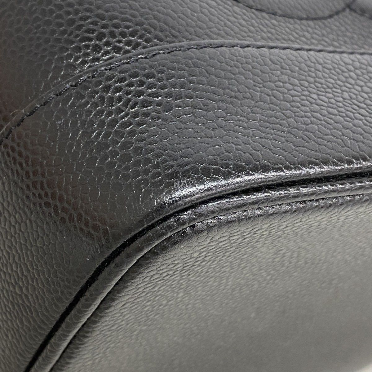 Chanel Vanity Bag Caviar Leather Black Gold — view 6