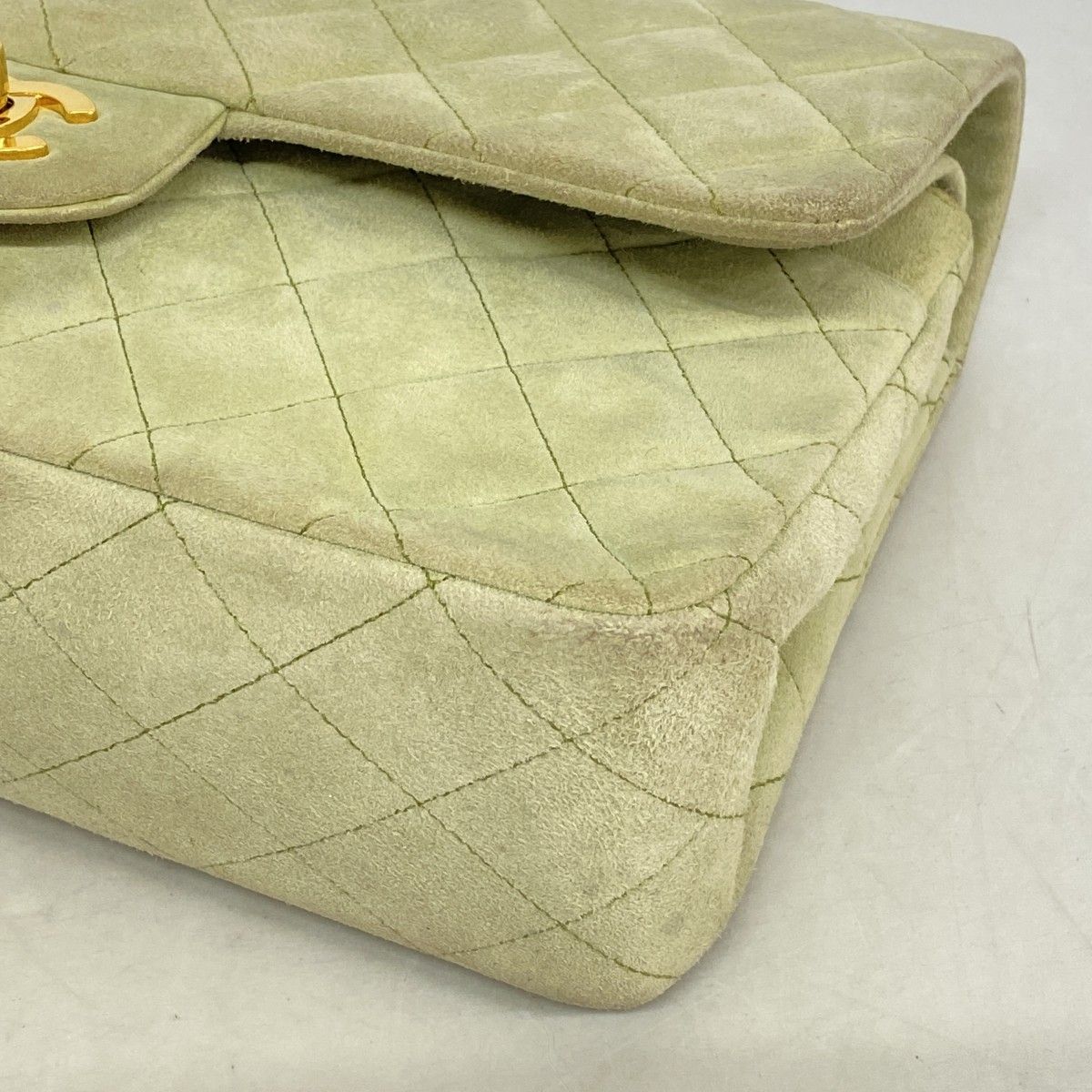 Chanel Shoulder Bag Quilted Suede Green Gold — view 7