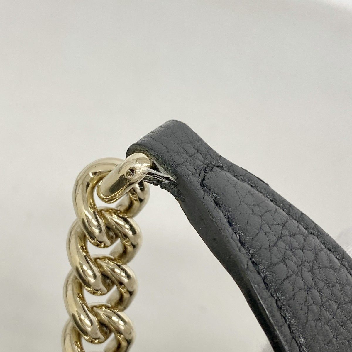 Gucci Shoulder Bag Soho Leather Black Champagne Gold — view 8