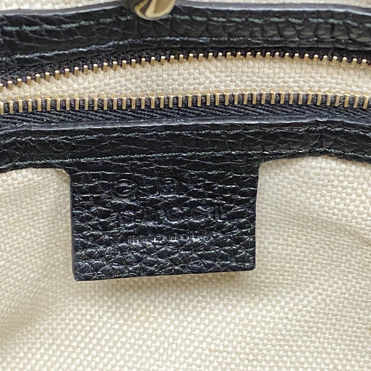 Gucci Shoulder Bag Soho Leather Black Champagne Gold — view 5