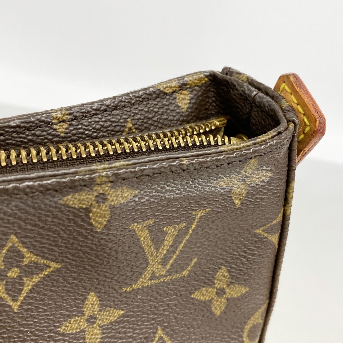 Louis Vuitton Shoulder Bag Monogram Looping MM Brown — view 6