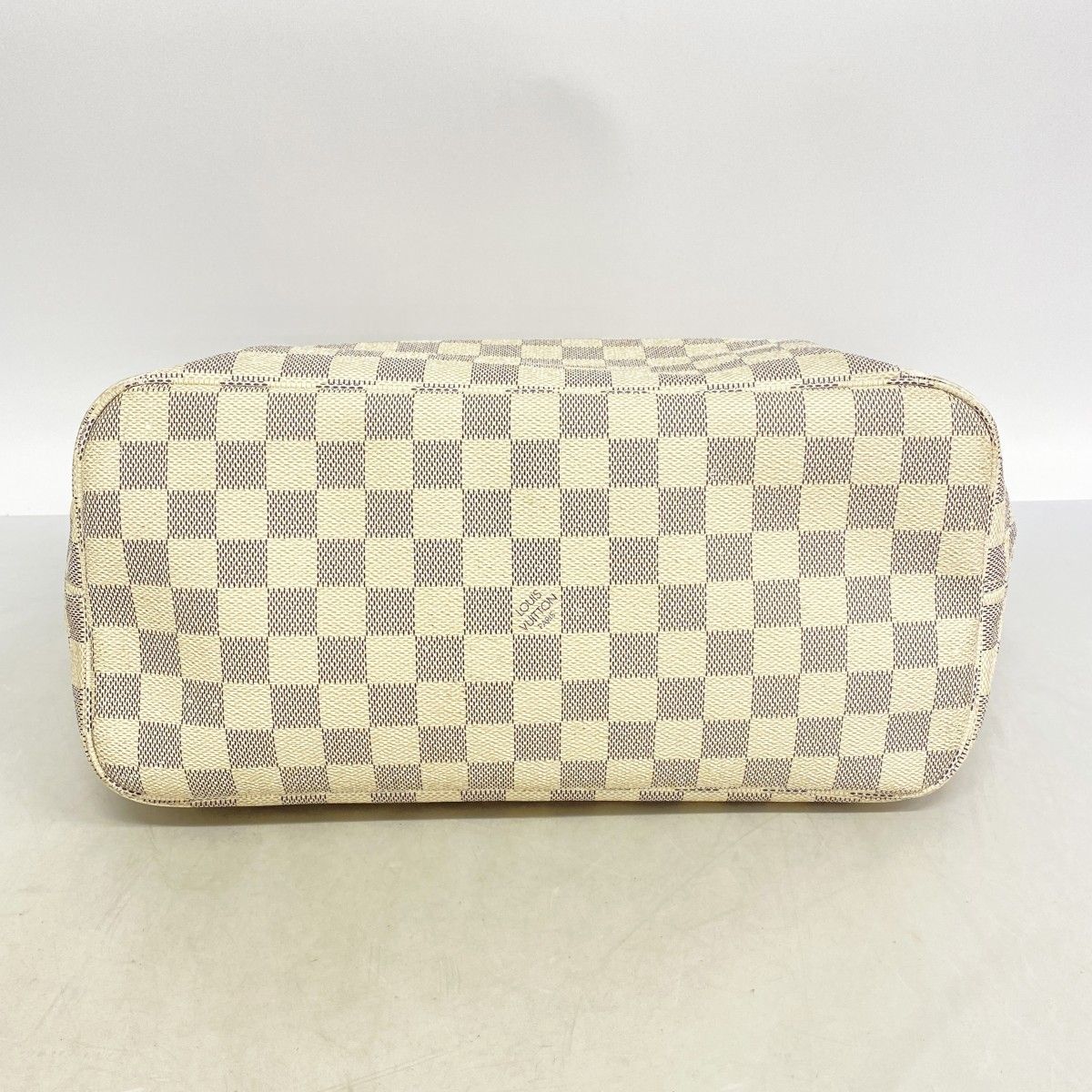 Louis Vuitton Tote Damier Azur Neverfull MM White — view 3