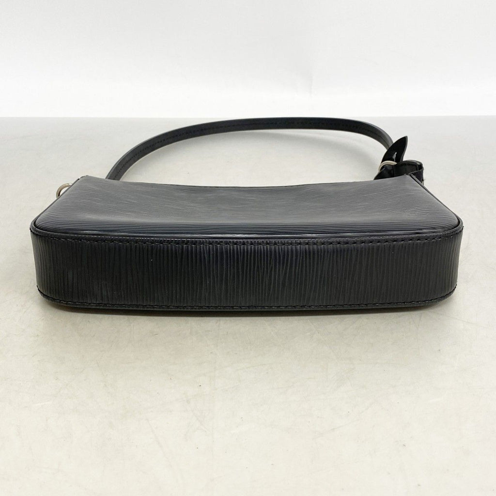 Louis Vuitton Pouch Epi Pochette Noir — view 3