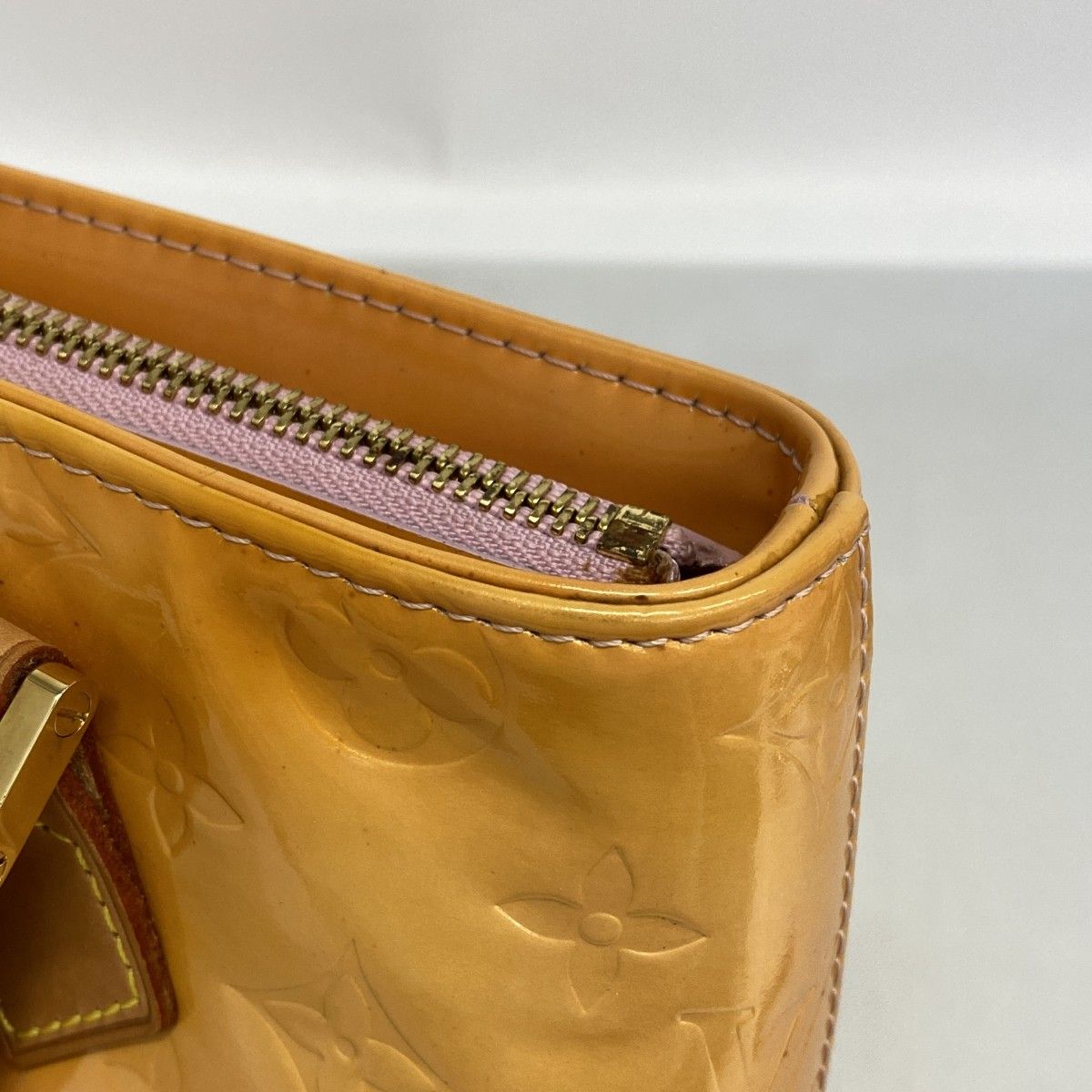 Louis Vuitton Tote Vernis Houston Rose — view 8
