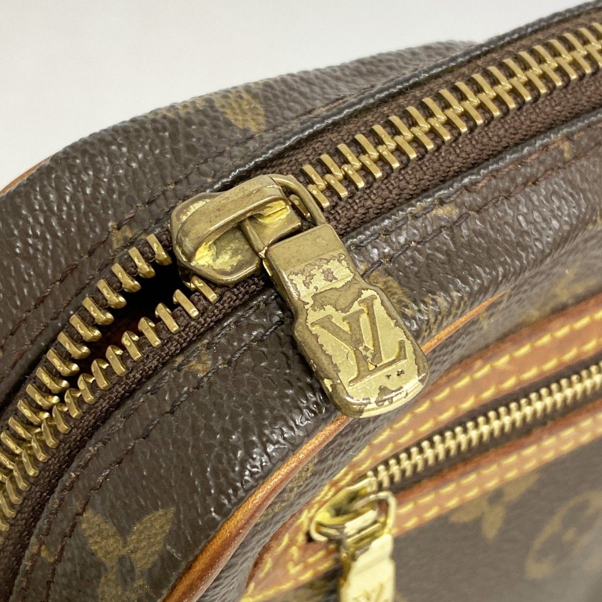 Louis Vuitton Clutch Monogram Marly Dragonne GM Brown — view 8