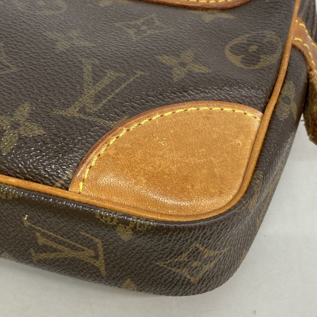 Louis Vuitton Clutch Monogram Marly Dragonne GM Brown — view 6