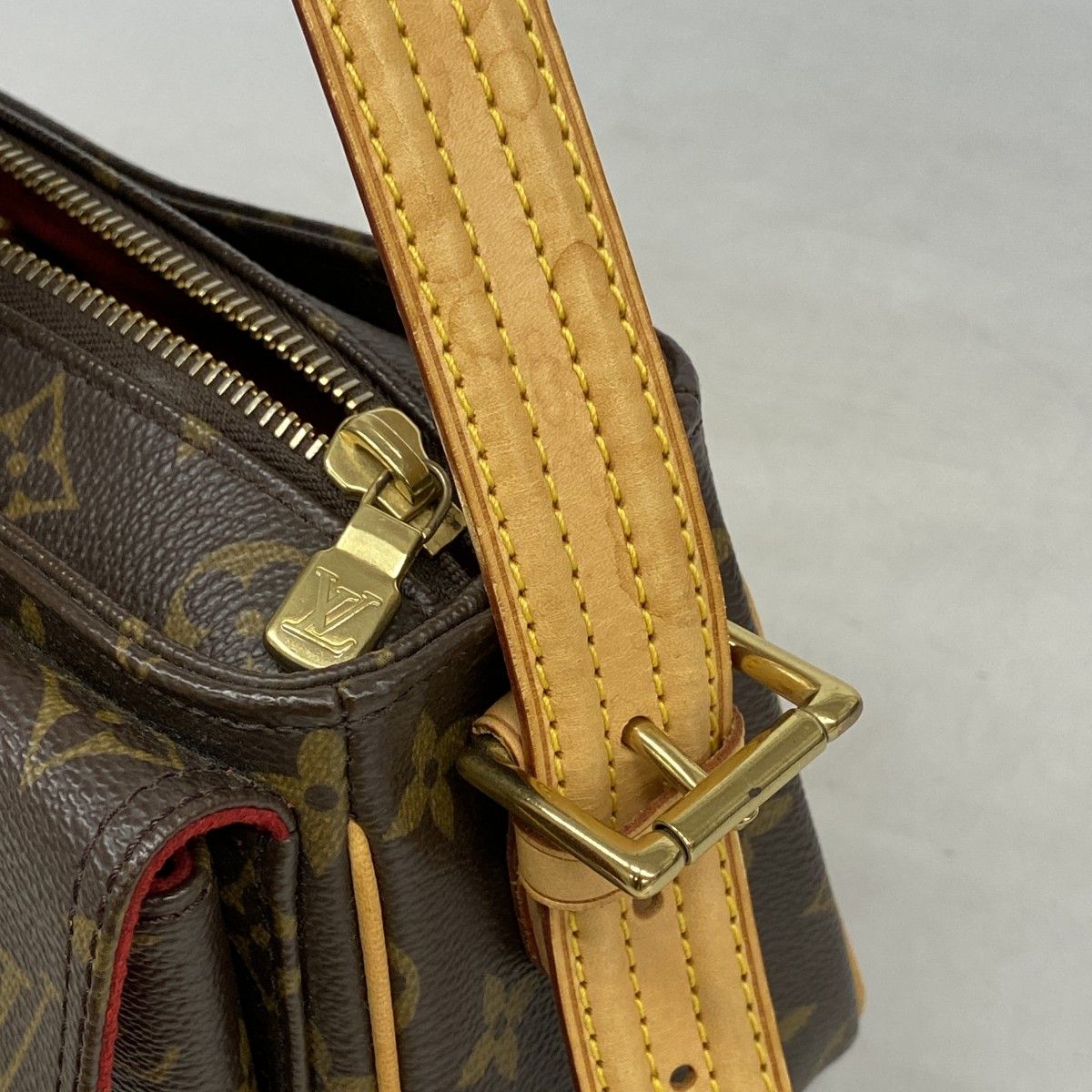 Louis Vuitton Shoulder Bag Monogram Viva Cite MM Brown — view 8
