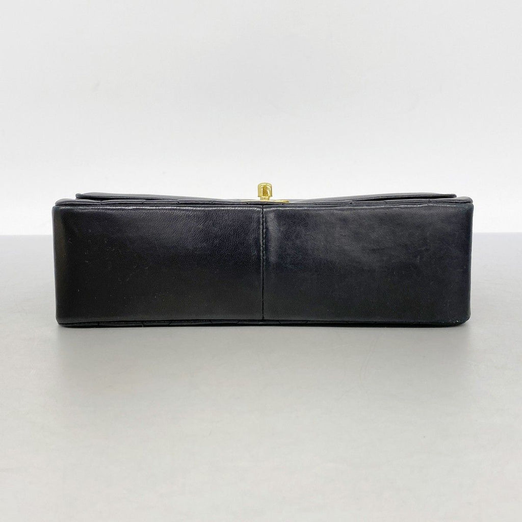 Chanel Shoulder Bag Diana Lambskin Black Gold — view 3