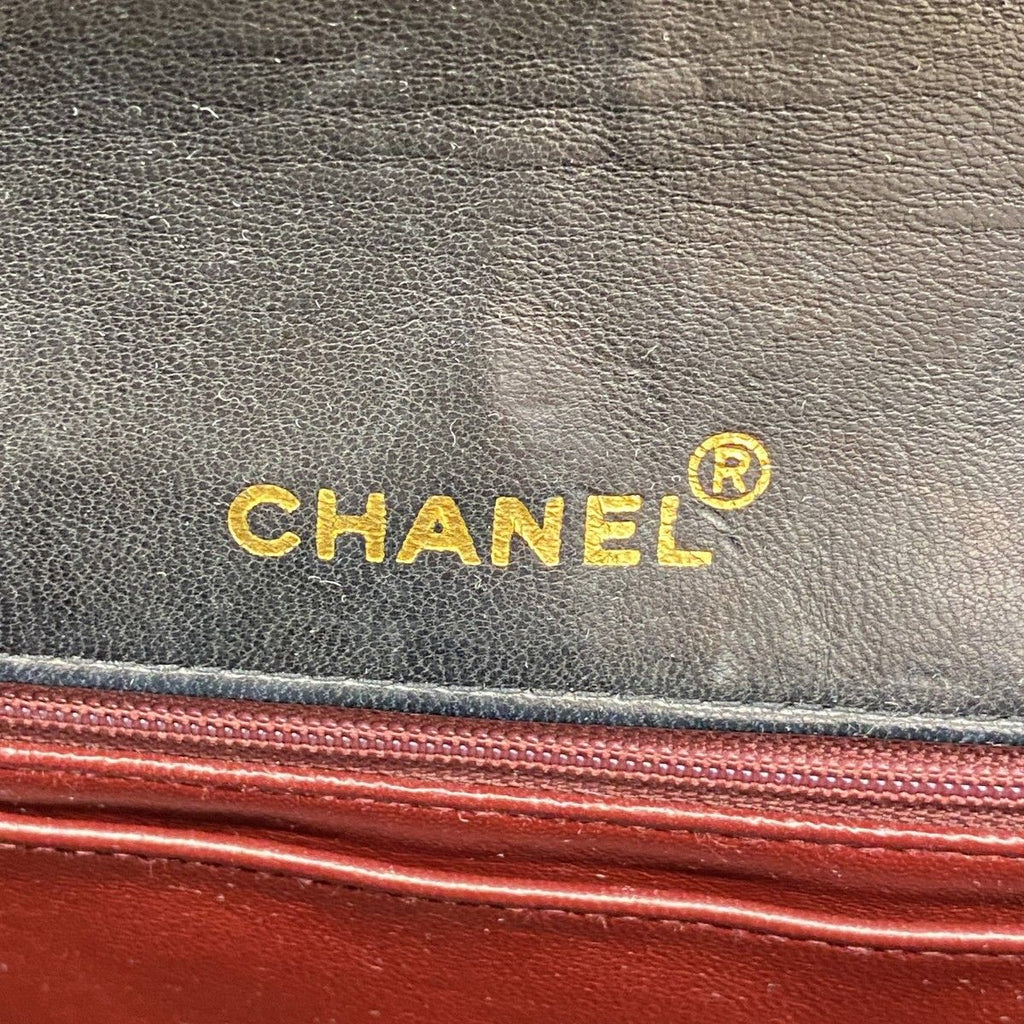 Chanel Shoulder Bag Diana Lambskin Black Gold — view 5