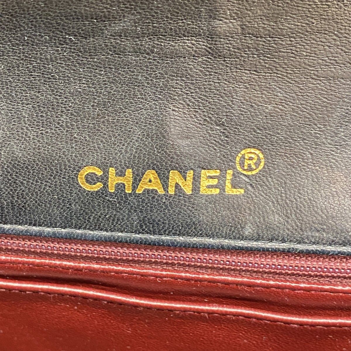 Chanel Shoulder Bag Diana Lambskin Black Gold — view 5