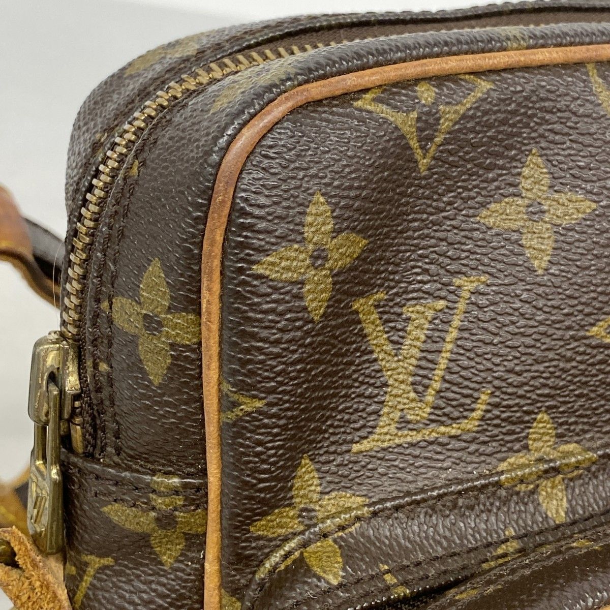 Louis Vuitton Shoulder Bag Monogram Amazon Brown — view 7