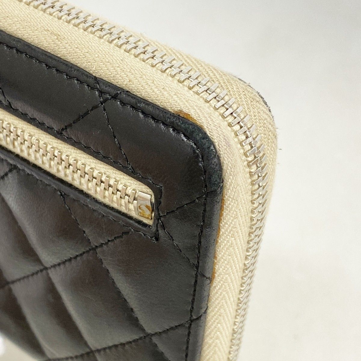 Chanel Wallet Quilted Lambskin Black Silver — view 5