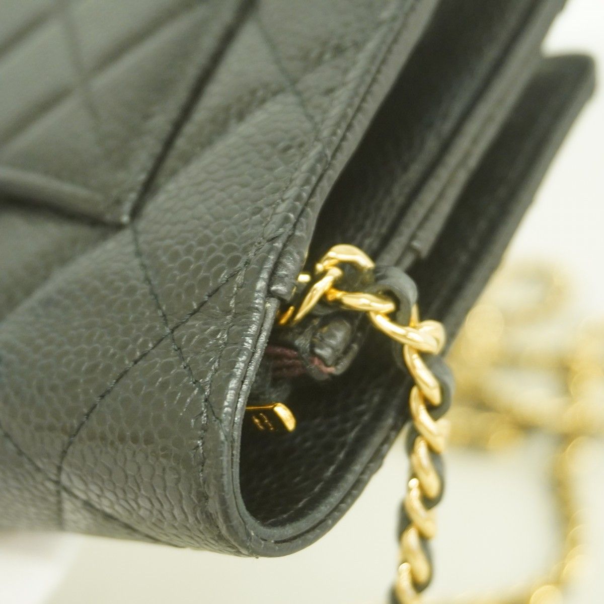 Chanel Shoulder Wallet Quilted Caviar Leather Black Gold — view 7
