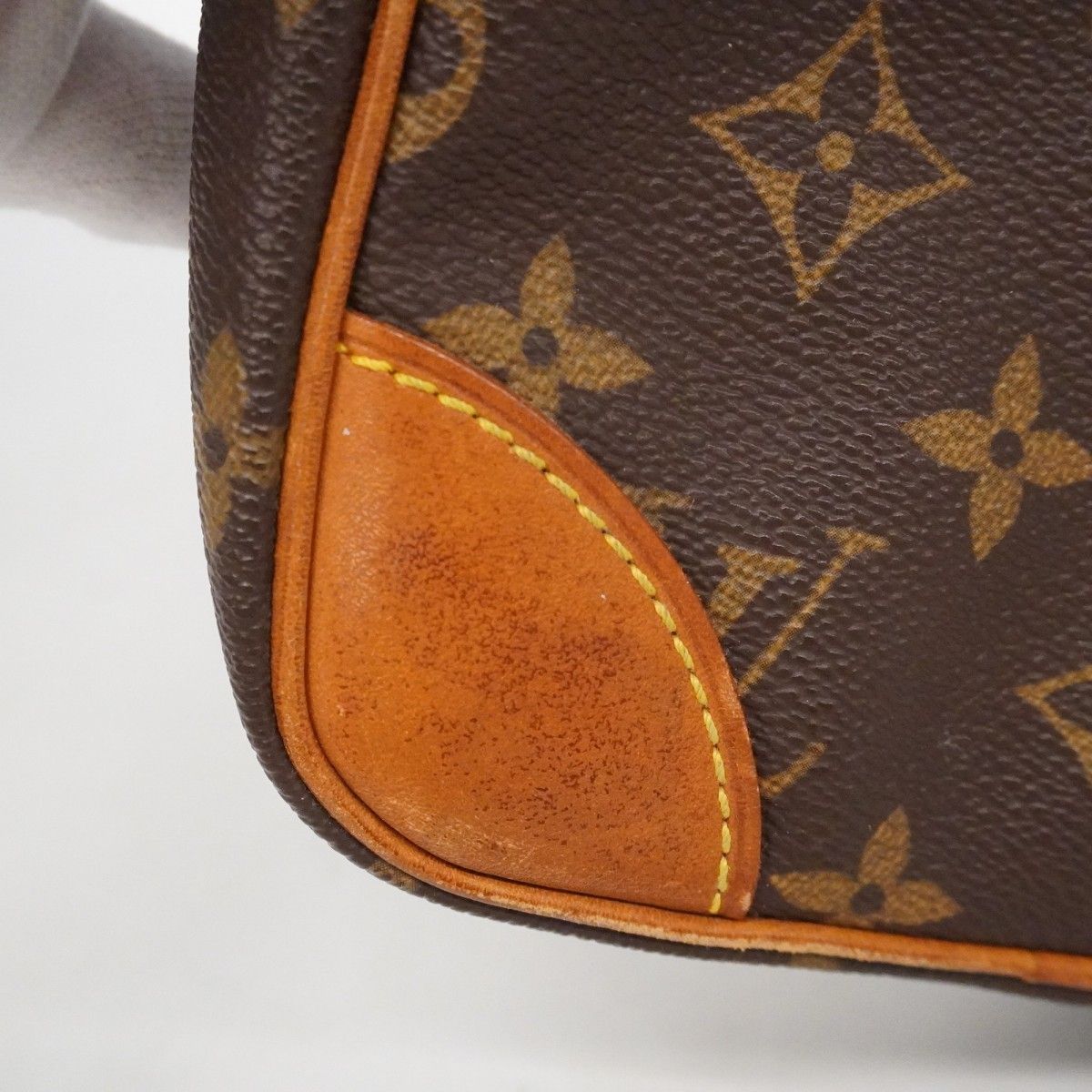 Louis Vuitton Shoulder Bag Monogram Danube Brown — view 6