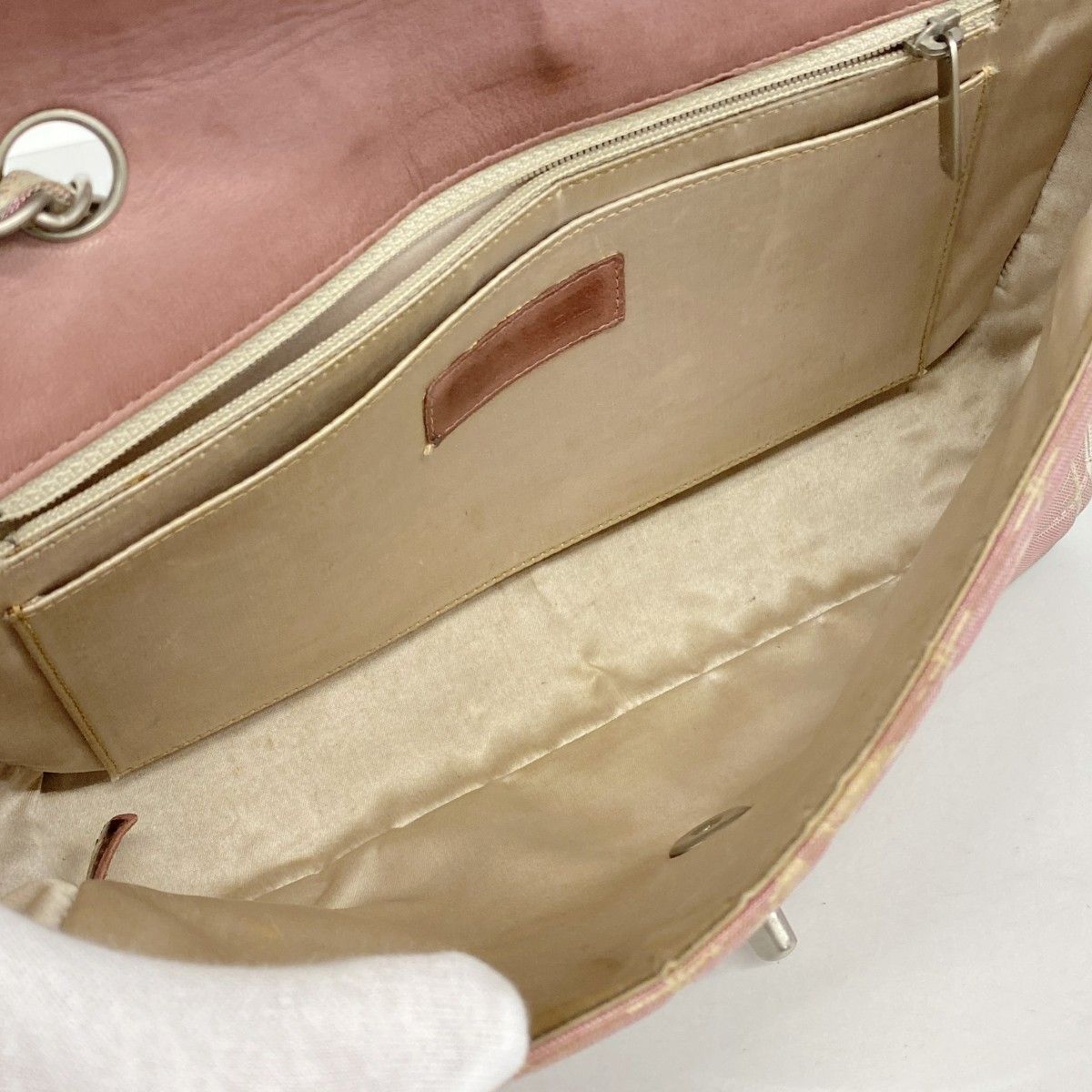 Chanel Shoulder Bag New Travel Nylon Pink Silver — view 4