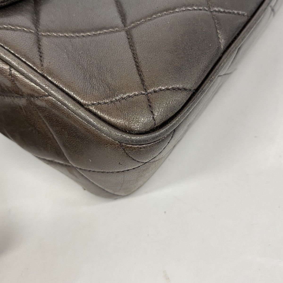 Chanel Shoulder Bag Quilted Lambskin Black Gold — view 8