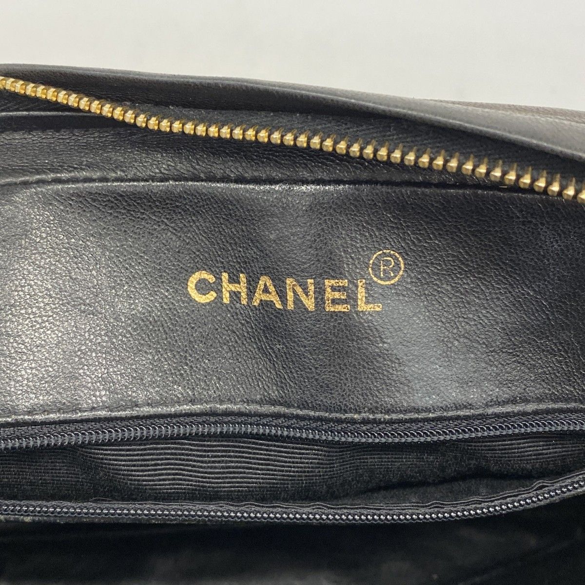 Chanel Shoulder Bag Quilted Lambskin Black Gold — view 5