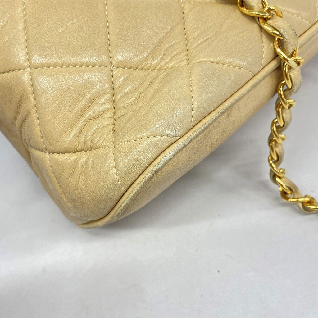Chanel Shoulder Bag Quilted Lambskin Beige Gold — view 6
