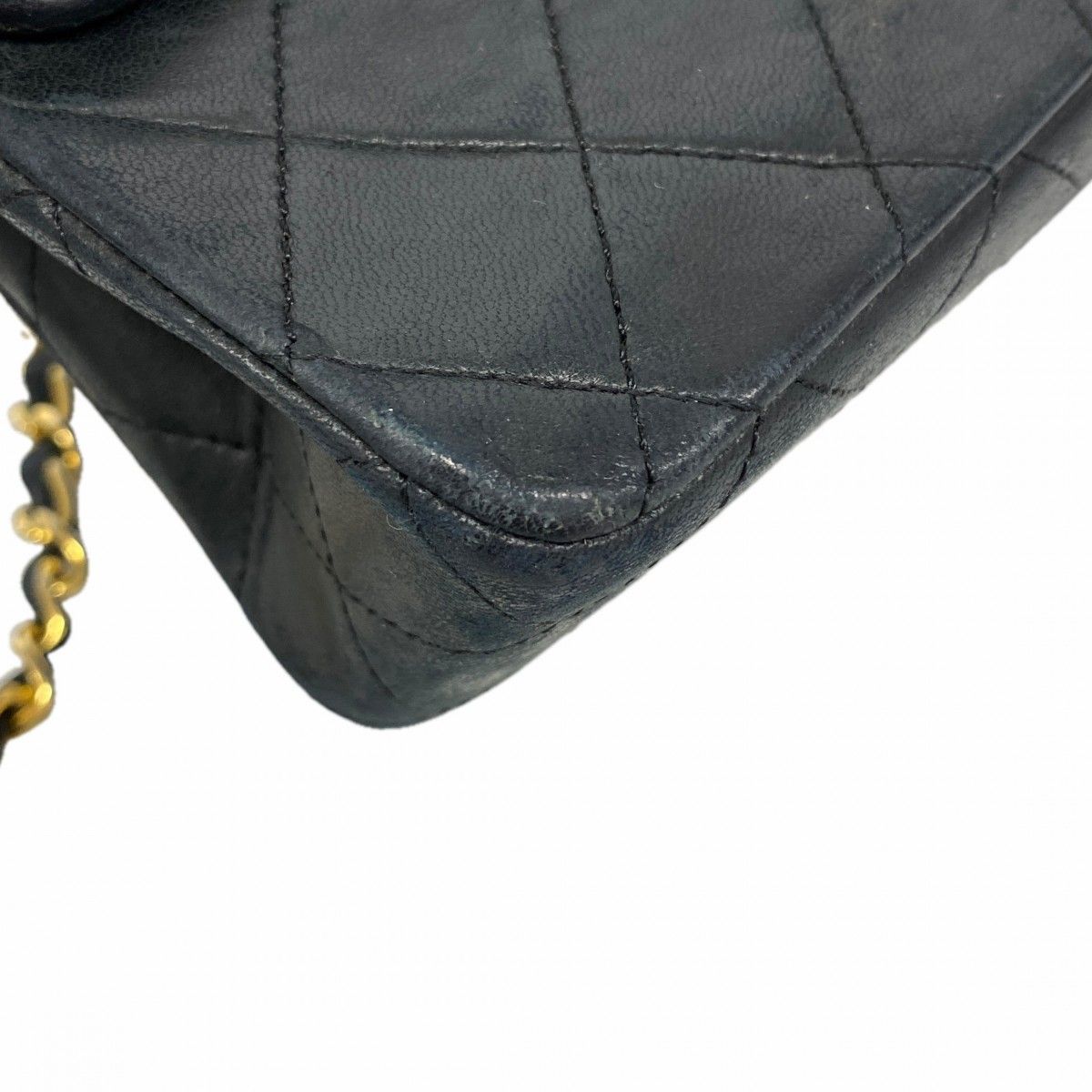Chanel Shoulder Bag Quilted Lambskin Black Gold — view 6