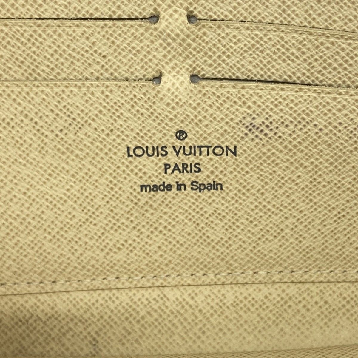 Louis Vuitton Wallet Damier Azur Zippy White — view 4