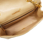 Chanel Shoulder Bag Diana Lambskin Beige Gold — view 4