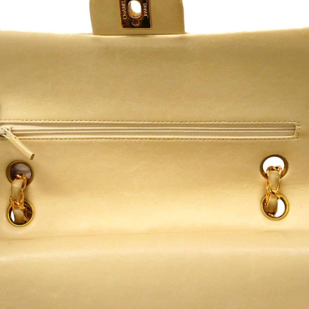Chanel Shoulder Bag Quilted Lambskin Beige Gold — view 9