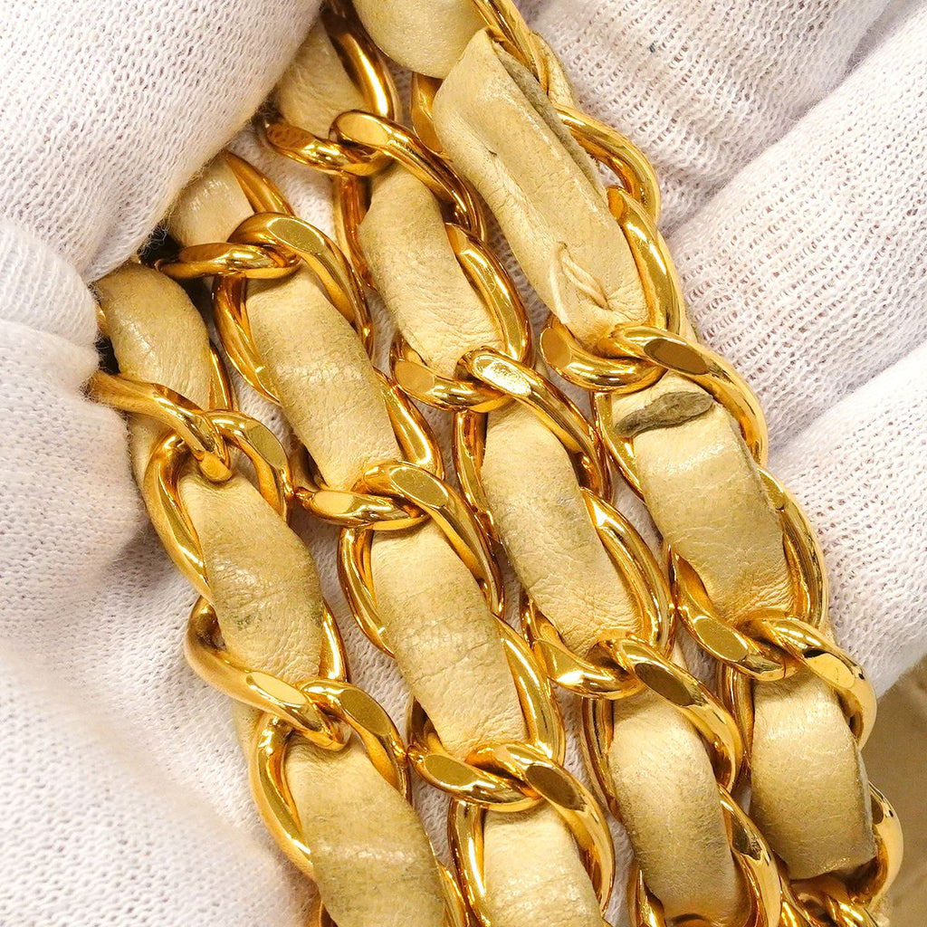 Chanel Shoulder Bag Quilted Lambskin Beige Gold — view 8