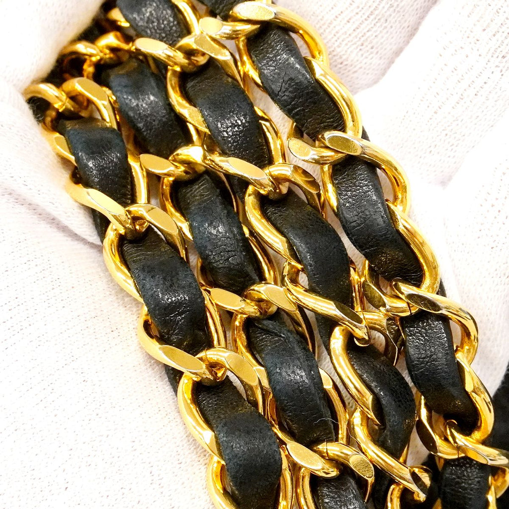 Chanel Shoulder Bag Quilted Lambskin Black Gold — view 8