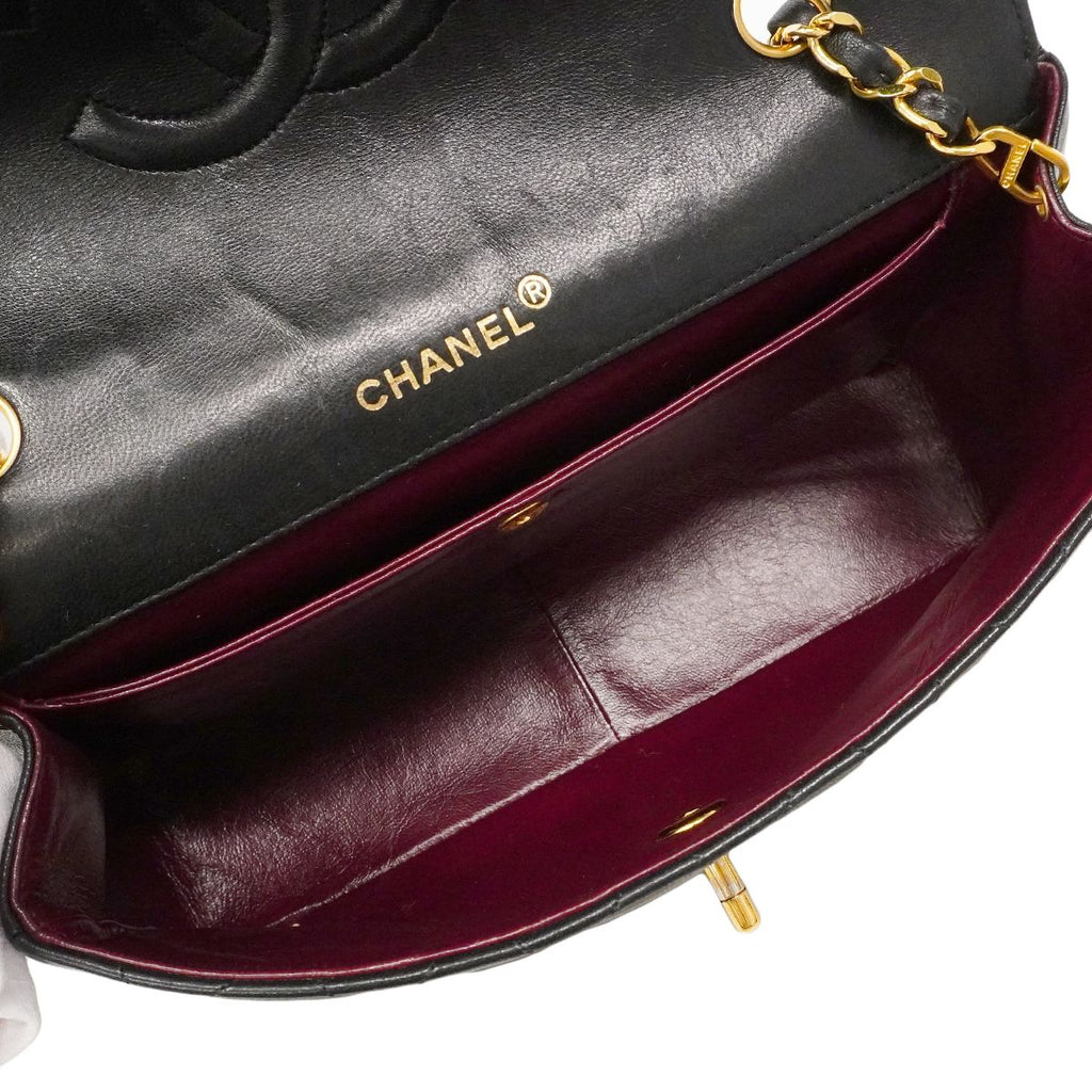 Chanel Shoulder Bag Quilted Lambskin Black Gold — view 4