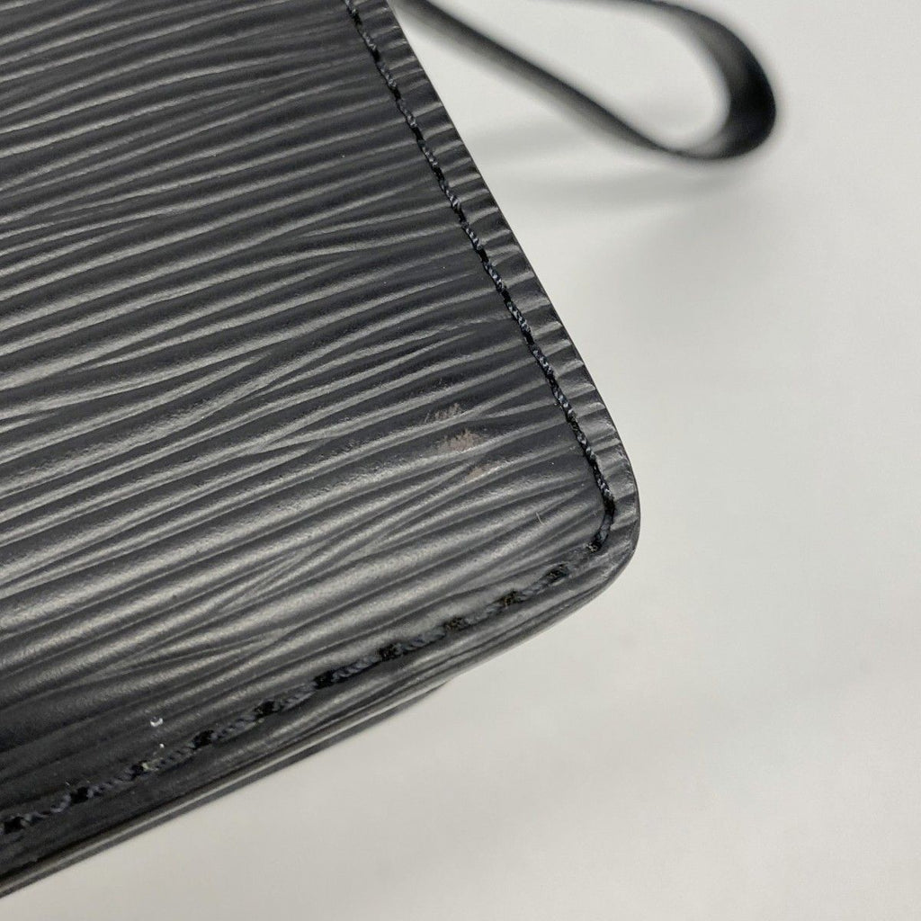 Louis Vuitton Clutch Epi Pochette Series Dragonne Noir — view 8