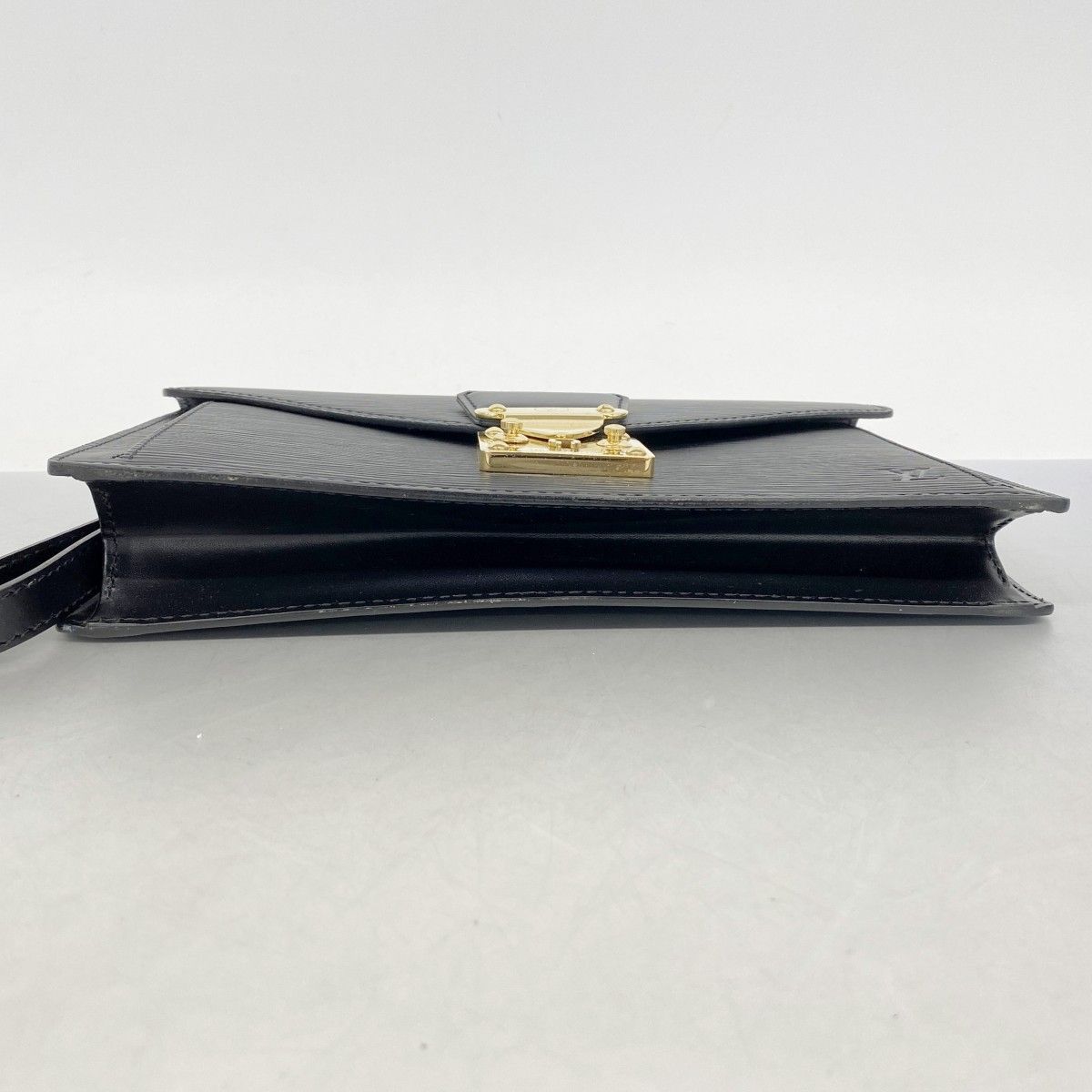 Louis Vuitton Clutch Epi Pochette Series Dragonne Noir — view 3