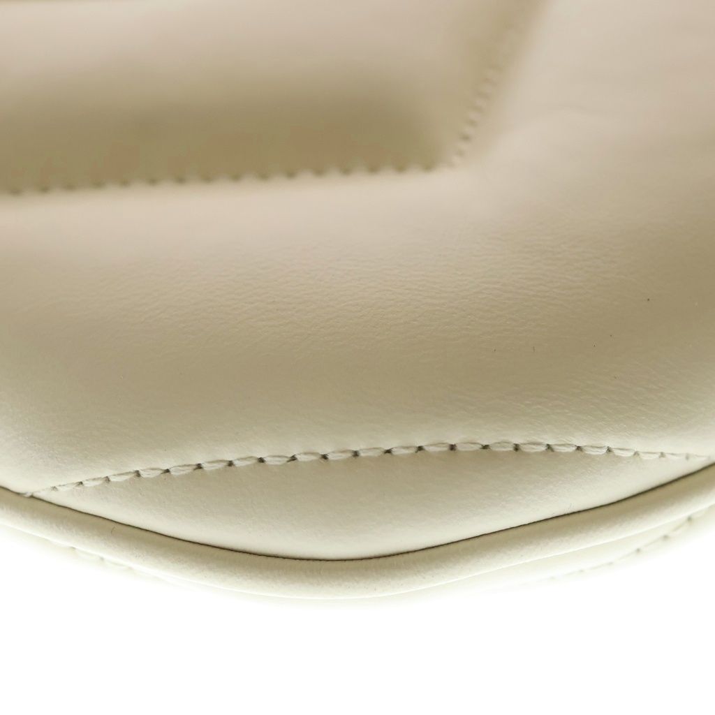 Gucci GG Marmont Small Shoulder Bag White Leather Gold — view 5